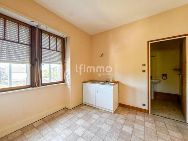 Maison 6 pièces sur 23 ares