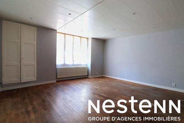 À vendre : Appartement spacieux en rez de jardin avec terrasse - 3 chambres - garage - cave - 01290 PONT DE VEYLE