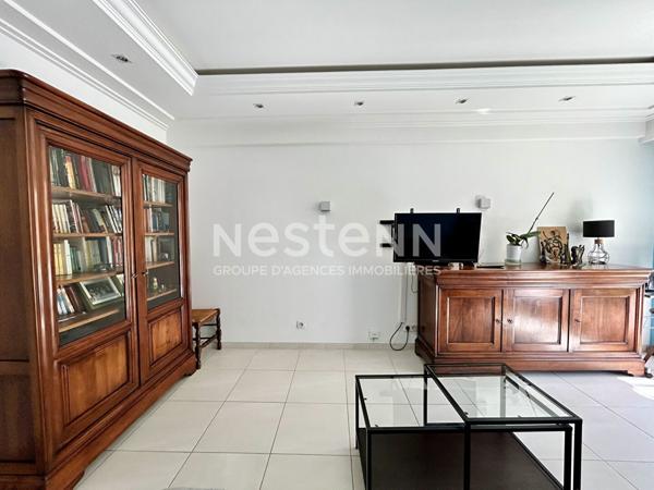 NOUVEAUX PRIX ! À vendre en exclusivité ! Charmant appartement 2 pièces de 50 m², lumineux et en excellent état , avec terrasse exposée plein sud.