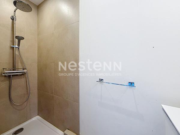 Grand Appartement T5 3 chambres avec Terrasse Cave et Parking Rue Pagère - 69500 BRON