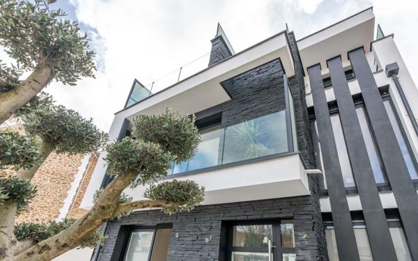 Maison à vendre    5 pièces • 299 m2 Saint-Maur-des-Fossés