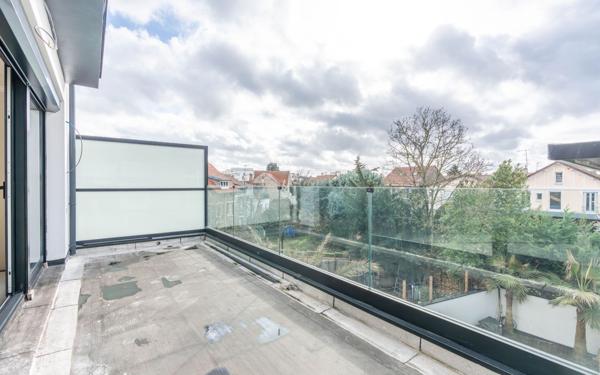 Maison à vendre    5 pièces • 299 m2 Saint-Maur-des-Fossés