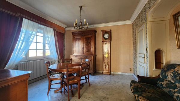 Grand maison d'artisan