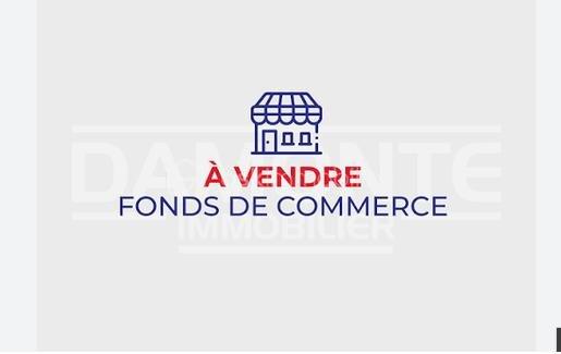 Offrez-vous une opportunité unique avec ce fonds de commerce à vendre de 40m2 refait à neuf (Sous-sol de 38m2), situé dans l'HYPERCENTRE animé et dynamique (PLACE VICTOR HUGO) de Toulouse, parfait pour entreprendre une nouvelle aventure commerciale. ( 12 places intérieur et 10 places extérieur) 
Proche des principaux axes urbains et à deux pas des services et commerces, cet emplacement est idéal pour captiver une clientèle diverse (RUE PASSANTE). En choisissant ce bien, vous optez pour un environnement propice à la réussite,

Loyer 1840 €/mois charges comprises
Bail 3/6/9 signé en Décembre 2024

Matériels vendus avec:
- 2 FRIGOS VITRINE
- 1 VITRINE GLACE REFRIGEREE
- 1 FRIGO TABLE FROIDE
 - 1 MACHINE A CAFE EN DISPOSITION
 - 1 FOUR
 - 1 ETAGERE INOX
 - 2 CONGELATEUR
 - 1 FRIGO
 - 1 MACHINE A CREPE ( CRANPOUCE)
 - 11 TABLES


Contactez Babacar KANE pour plus de détails!