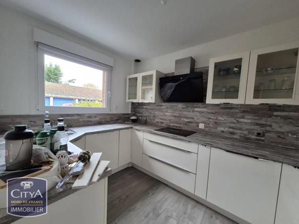 Maison à louer 4 pièces 83.16m² Loon-Plage (59279)