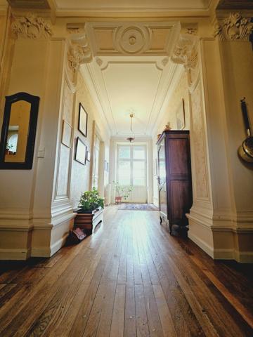 Maison bourgoise sur parc