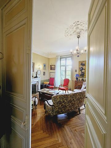 Maison bourgoise sur parc