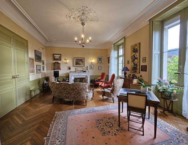 Maison bourgoise sur parc