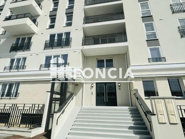 Location Appartement 2 pièces 40.6 m² - 14-16-18 RUE DANTON Juvisy S/orge 91260