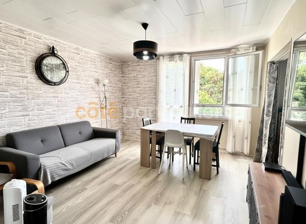 Vente
                Appartement67,6 m² - 4 Pièces -
                    CROSNE (91560)