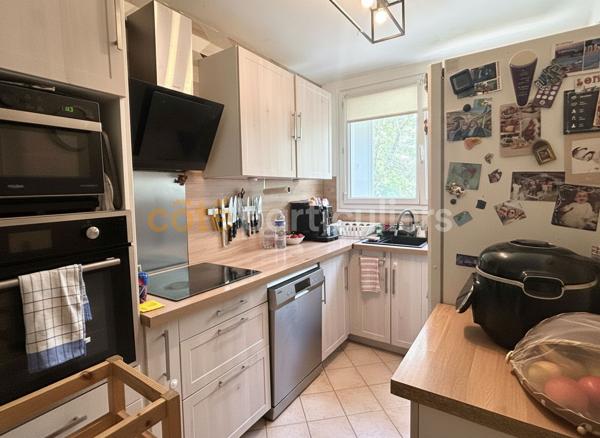 Vente
                Appartement67,6 m² - 4 Pièces -
                    CROSNE (91560)