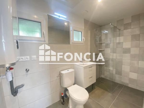 Location Studio 32.41 m² - 2 RUE LOUISE MOLIERE Vif 38450