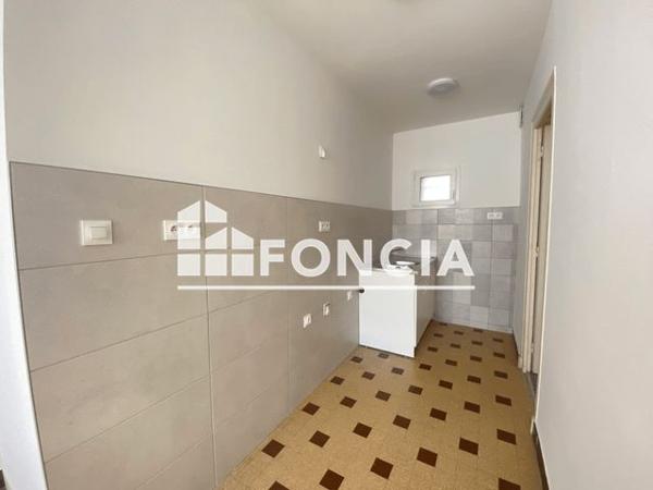 Location Studio 32.41 m² - 2 RUE LOUISE MOLIERE Vif 38450