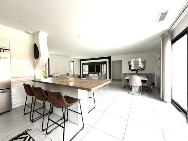 Maison à vendre 4 pièces 145 m² Sallèles-d'Aude