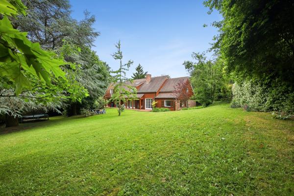 Vente Maison de luxe Garches 10 Pièces 340 m²