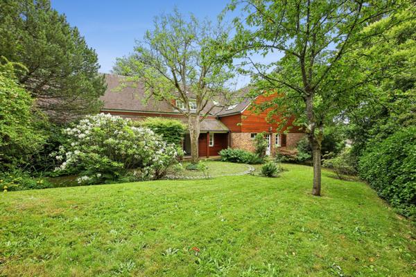 Vente Maison de luxe Garches 10 Pièces 340 m²