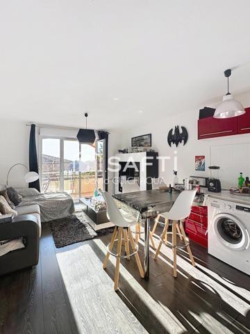 T3 lumineux dans résidence calme avec piscine