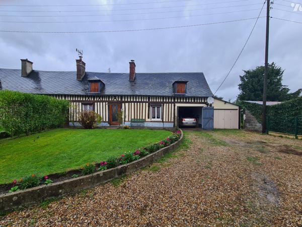 YVETOT,  maison divisée en 2 logements loués, 2 garages, terrain