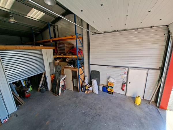 Local d'activité Saligny 120 m2 , Saligny