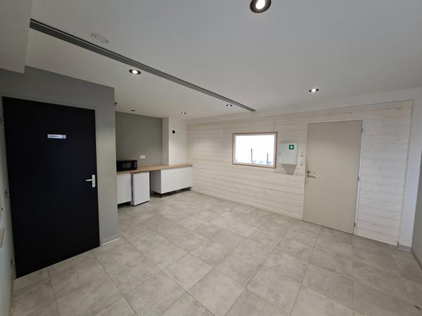 Local d'activité Saligny 120 m2 , Saligny