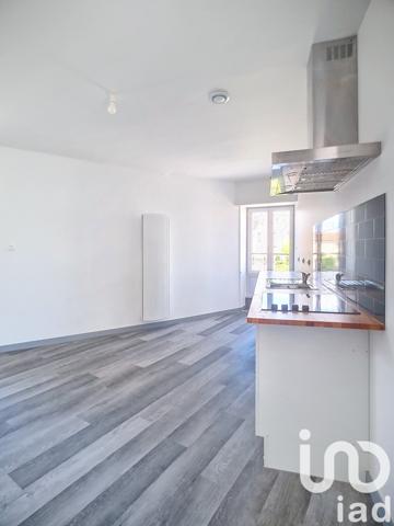 Immeuble à vendre 323 m² Essarts-en-Bocage