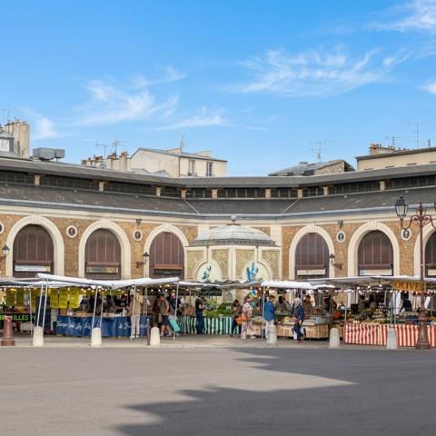 VERSAILLES NOTRE DAME Place du Marché à vendre emplacement de parking au 1er sous-sol