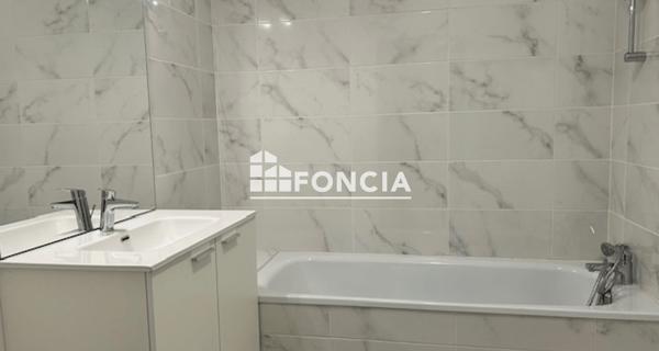 Location Appartement 2 pièces 43.44 m² - Valenciennes 59300