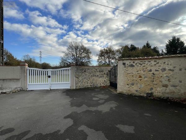 Maison à vendre à Changé dans la Sarthe (72560), ref : 72033-398