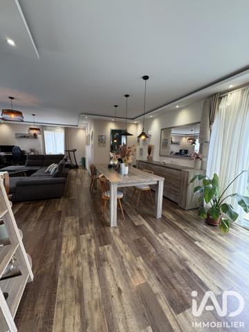 Maison à vendre 6 pièces 191 m² Bourges