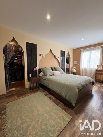 Maison à vendre 6 pièces 191 m² Bourges