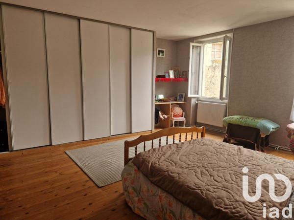 Maison à vendre 6 pièces 210 m² Louzac-Saint-André
