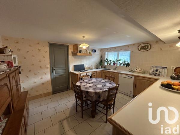 Maison à vendre 6 pièces 210 m² Louzac-Saint-André