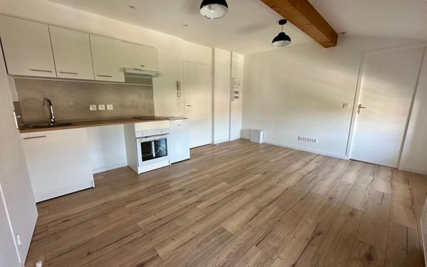 Appartement à louer    2 pièces •  Sallèles-d'Aude