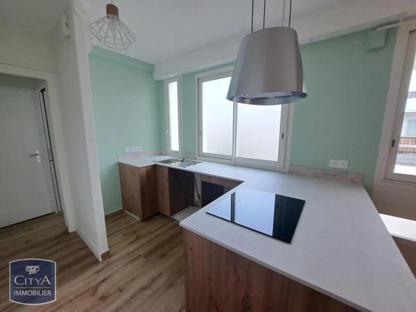 Appartement à louer 3 pièces 50.71m² Royan (17200)