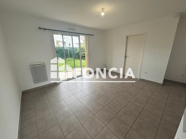 Location Appartement 2 pièces 41 m² - LA CHENERAIE Lons 64140