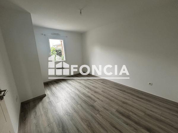 Location Appartement 2 pièces 41 m² - LA CHENERAIE Lons 64140