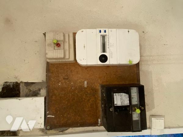 Maison principale d’env. 177 m² avec dépendances sur un terrain de 5.790 m².