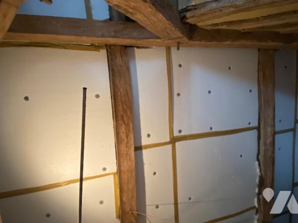 Maison principale d’env. 177 m² avec dépendances sur un terrain de 5.790 m².