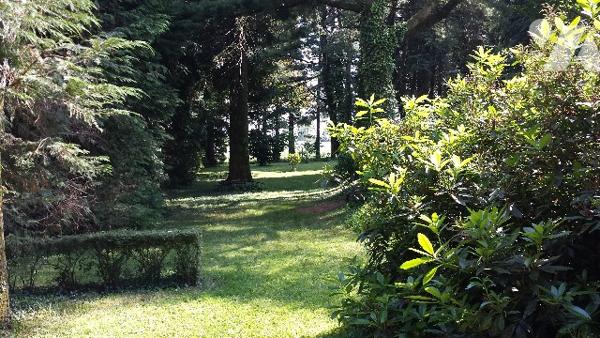 Maison principale d’env. 177 m² avec dépendances sur un terrain de 5.790 m².