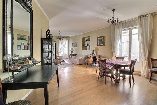 EXCLUSIVITÉ - Comédie Polygone Gare - Superbe appartement avec parking