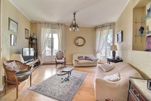 EXCLUSIVITÉ - Comédie Polygone Gare - Superbe appartement avec parking