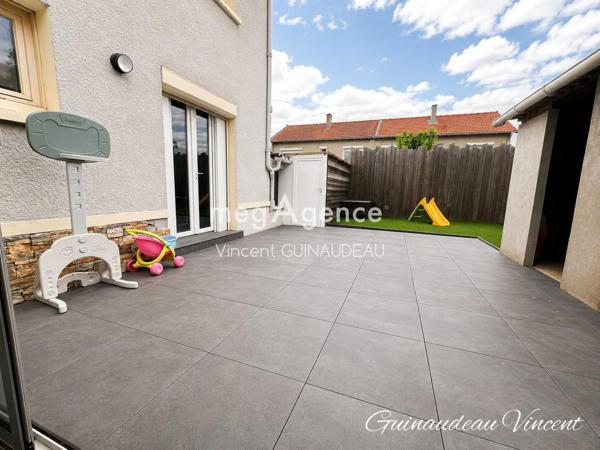 Maison à CHOLET, 49300 - 5 pièces 118m²