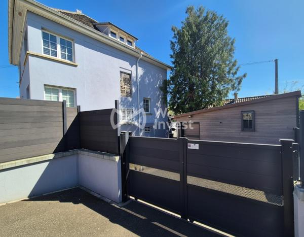 Maison 6 pièces avec dépendances et piscine