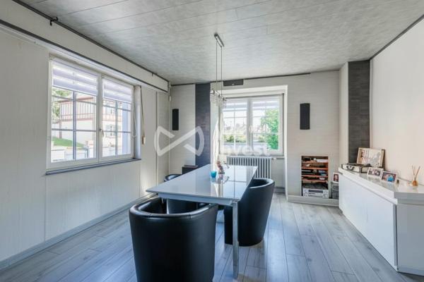 Maison 6 pièces avec dépendances et piscine