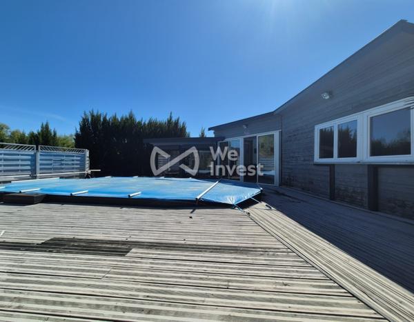 Maison 6 pièces avec dépendances et piscine