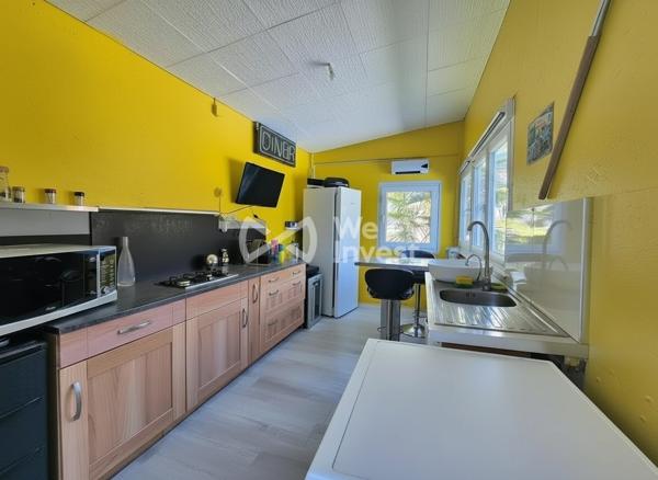 Maison 6 pièces avec dépendances et piscine