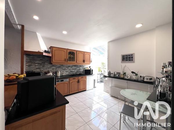 Maison à vendre 7 pièces 143 m² Paray-Vieille-Poste