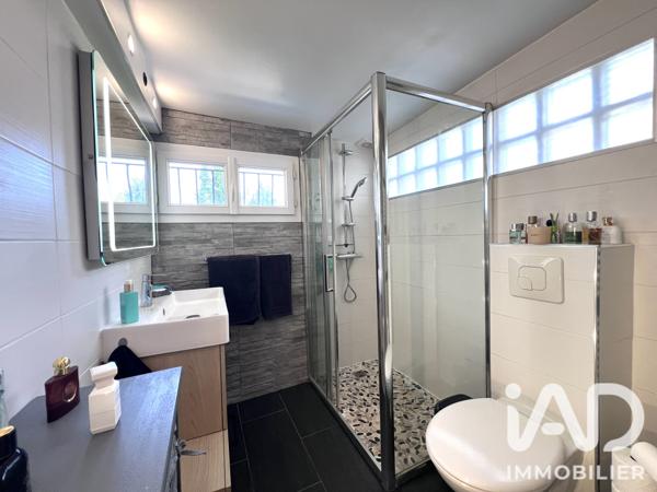 Maison à vendre 7 pièces 143 m² Paray-Vieille-Poste