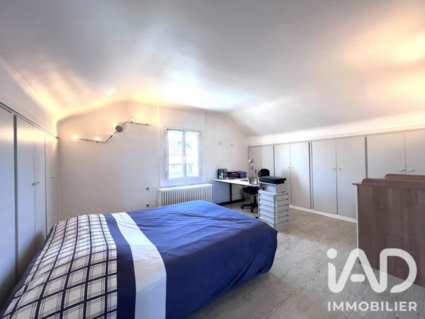 Maison à vendre 7 pièces 143 m² Paray-Vieille-Poste