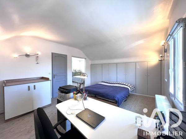 Maison à vendre 7 pièces 143 m² Paray-Vieille-Poste